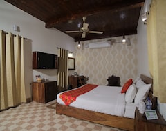 Hotel Sadda Pind (Amritsar, India)