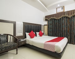 OYO 5101 Hotel Char Chinar (Jammu, India)