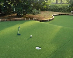 Hotel Fantasy Golf Resort (Bengaluru, India)