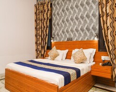 Khách sạn OYO 15407 Home Feeling Accommodation (Greater Noida, Ấn Độ)