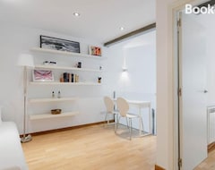Entire House / Apartment Calle Suevia 13 (A Coruña, Spain)