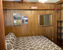 Casa/apartamento entero Cozy Creek Cabin: 1-bedroom Cabin Next To Pipestem Resort (Pipestem, EE. UU.)