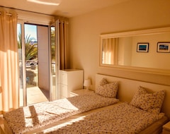 Hele huset/lejligheden Brand New Cozy Apartment Few Steps From The Beach, With Pool, Terrace And Wifi (El Campello, Spanien)