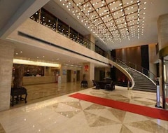 Hotel QianJiangHuaKangGuoJiDaJiuDian (Qianjiang, Kina)