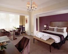 Khách sạn Regency Park Hotel (Thatcham, Vương quốc Anh)