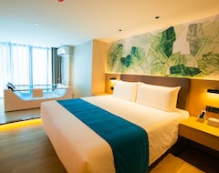 Hotel Naive L Executive Apartments Coast City (Shenzhen, Kina)