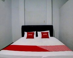 Hotelli Oyo 92820 Guesthouse 899 (Medan, Indonesia)