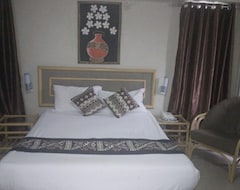 Elixir Hotel and Serviced Apartments (Suva, Fiyi)