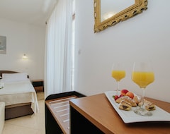 Hotel Vila Tina (Trogir, Hrvatska)