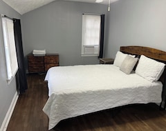 Entire House / Apartment Serenity Of Charleston Near Camc And Statehouse! Newly Renovated! (Charleston, USA)