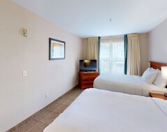 Smart Suites, Ascend Hotel Collection (South Burlington, USA)