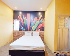 Oyo 93176 Hotel Savira (Makassar, Indonesien)