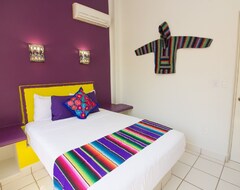 Hele huset/lejligheden Cozy & Centrally Located 3 bedroom with private yard (Santa María Huatulco, Mexico)