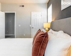 Toàn bộ căn nhà/căn hộ Landing - Modern Apartment With Amazing Amenities (id8656x94) (Fort Worth, Hoa Kỳ)