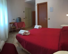 Hotel Eliseo (Fiuggi, Italy)