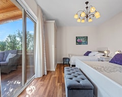 Tüm Ev/Apart Daire Villa Antura With Private Heated 50sqm Pool, 3 Bedrooms, 3 Bathrooms, And Gym (Krilo, Hırvatistan)