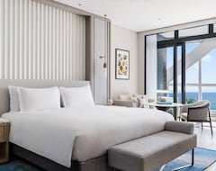 Hotel The Langham, Gold Coast And Jewel Residences (Surfers Paradise, Australia)