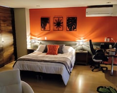 Hotel Pamper Yourselves  In Luxury (Medellín, Colombia)
