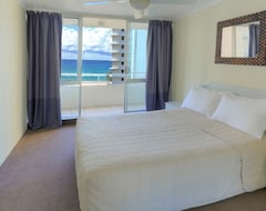 Căn hộ có phục vụ View Pacific Apartments (Surfers Paradise, Úc)