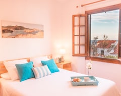 Hele huset/lejligheden Cozy See View Apartment In Fornells Beach (Es Mercadal, Spanien)
