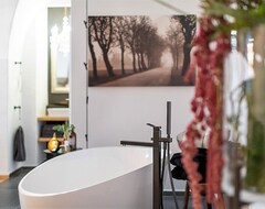 Koko talo/asunto Hochwertig Ausgestattetes Appartement Mit Freistehender Badewanne (Passau, Saksa)