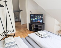 Hele huset/lejligheden Alfa Stuttgart 3br 5 Beds Netflix Inet Ebk Wasen (Stuttgart, Tyskland)