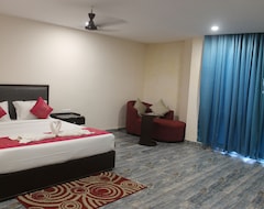 Hotel Sea N Sand - Berries Group (Digha, India)