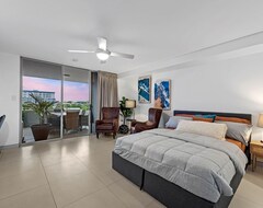 Toàn bộ căn nhà/căn hộ Beautiful Bunton - 3 Bedroom Waterviews (Scarborough, Úc)