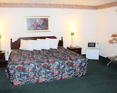 Hotel Cumberland Inn & Suites (Cumberland, USA)