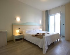 Hotel Salus (Lignano, Italija)