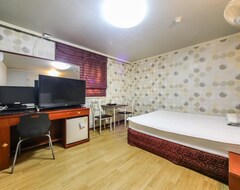 Khách sạn J Motel Gwangalli (Busan, Hàn Quốc)
