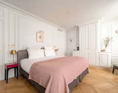 Hotel Parisian Apartment For 4 In Saint-Germain Bourgogne (Pariz, Francuska)