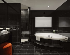 Vogue Hotel Montreal Downtown, Curio Collection By Hilton (Montreal, Canadá)
