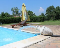 Toàn bộ căn nhà/căn hộ Apartment In Farmhouse, Shared Swimming Pool, Between Rome And Naples (Arce, Ý)