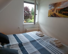 Koko talo/asunto Ferienwohnung Mit 55 Qm, 2 Schlafzimmer, Max 4 Personen (Plettenberg, Saksa)