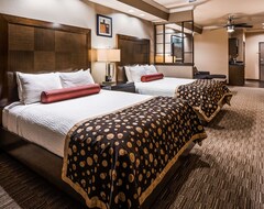 Khách sạn Best Western Premier Crown Chase Inn & Suites (Denton, Hoa Kỳ)