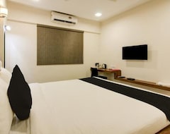 Khách sạn Hotel Vrushali Inn (Navi Mumbai, Ấn Độ)