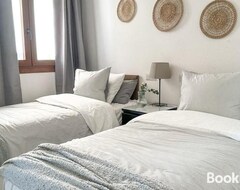 Casa/apartamento entero Elegant 2-bedroom Apartment With Beautiful Views (Benalmádena, España)