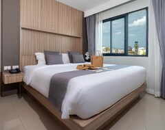 Hotel The Bay Exclusive (Phuket-Town, Thailand)