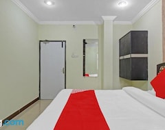Khách sạn Oyo Flagship 80812 Hotel Saffron (Baga, Ấn Độ)