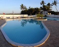 Khách sạn Oyo Hotel Arembepe Beach Hotel (Camaçari, Brazil)