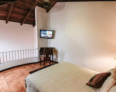 Hotel All Suite El Marques de Antigua (Antigua Guatemala, Guatemala)