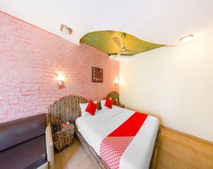 Khách sạn OYO 13931 Hotel Neeta's Inn (Lonavala, Ấn Độ)