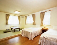 Hotelli Petit Hotel Enchante (Hakuba, Japani)