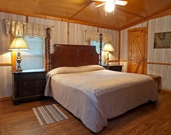 Hele huset/lejligheden Five Bedroom Lodge Nestled On 10 Acres With Georges Views (Mountainburg, USA)