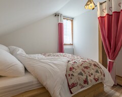 Aparthotel Cottage In The Heart Of The Chartreuse: Cottage By The Water (Saint-Pierre-d'Entremont, Francia)