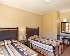 Resort Monateng Safari Lodge (Cullinan, Güney Afrika)