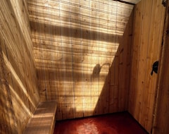 Koko talo/asunto Beautiful Rustic Cedar Treehouse That Has Wall-to-wall Windows With Forest View. (Sparta, Amerikan Yhdysvallat)