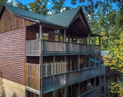Hotel Wild Bear Lodge In Pigeon Forge (Sevierville, EE. UU.)