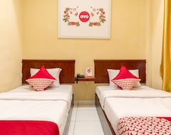 Khách sạn Capital O 615 Residence Puri Hotel (Medan, Indonesia)